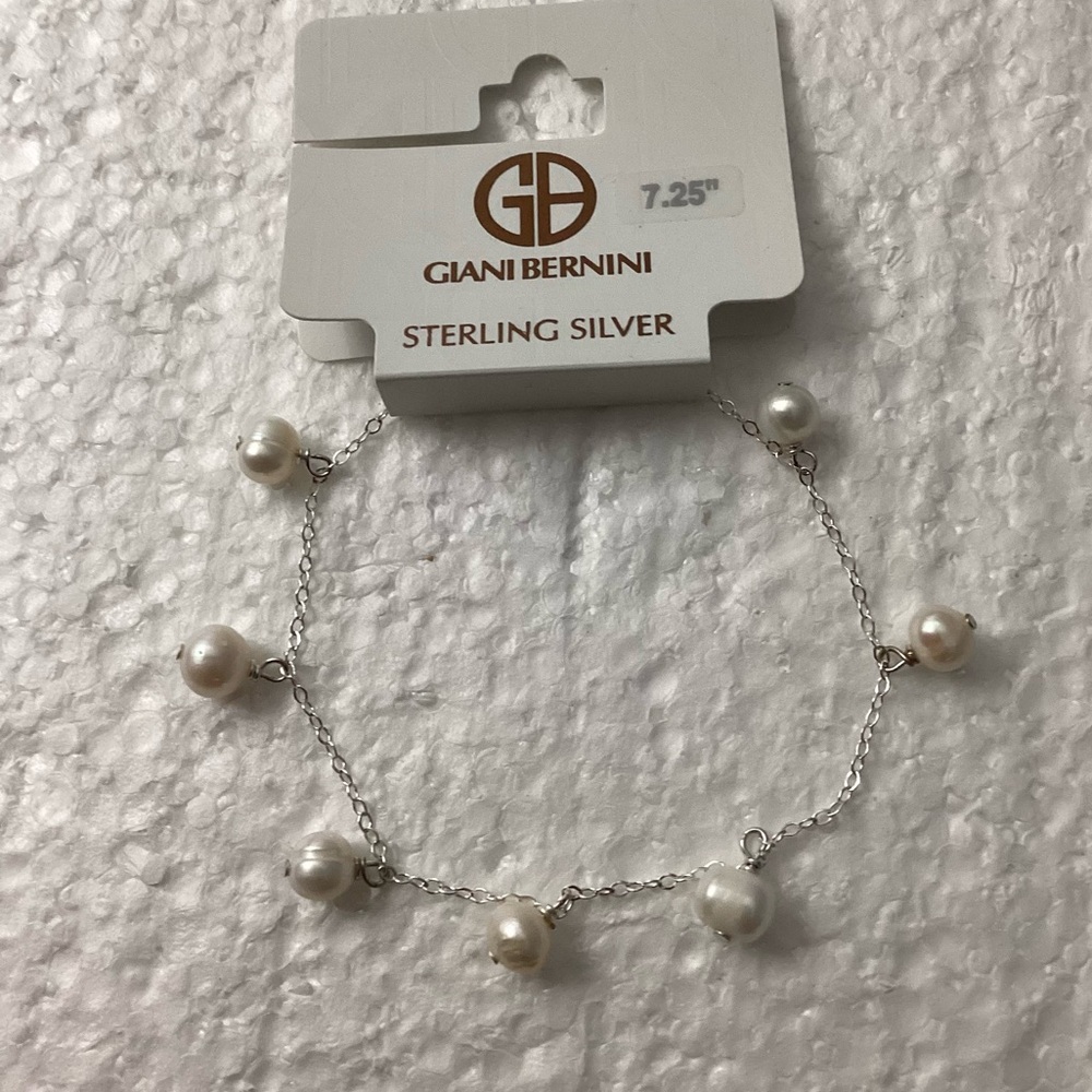 Giani Bernini Sterling Silver 7.25” Bracelet with White Pearls